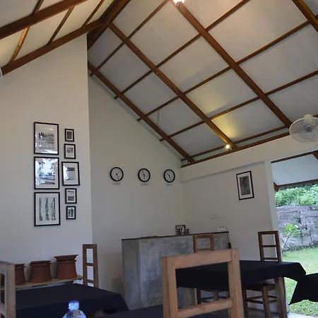 The Countryside Udawalawe Bed & Breakfast Exterior photo